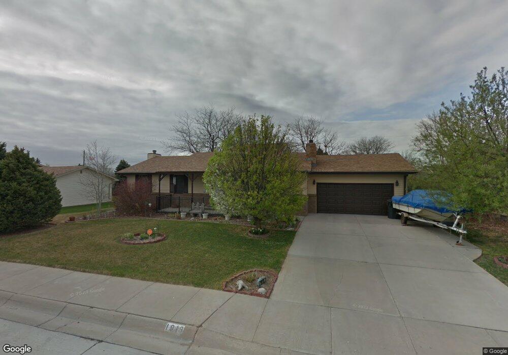 1918 E 28th St, Scottsbluff, NE 69361 - photo 1