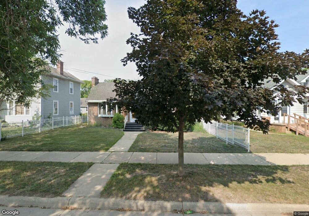 1104 4th St SW, Austin, MN 55912 - photo 1