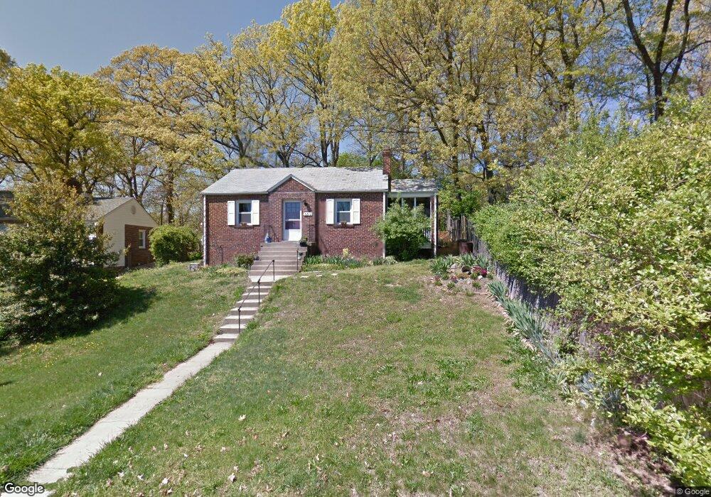 6812 Belford Dr, Takoma Park, MD 20912 - photo 1