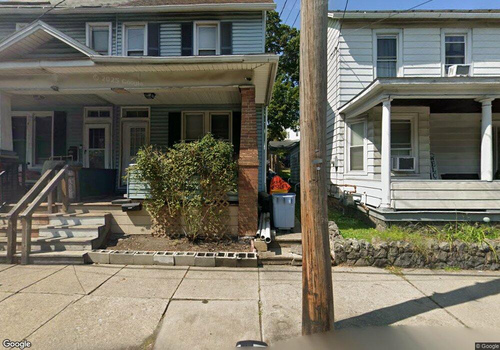 305 E Main St, Pen Argyl, PA 18072 - photo 1