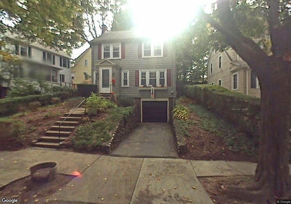 458 Albemarle Rd unit 1, Newtonville, MA 02460 - photo 1