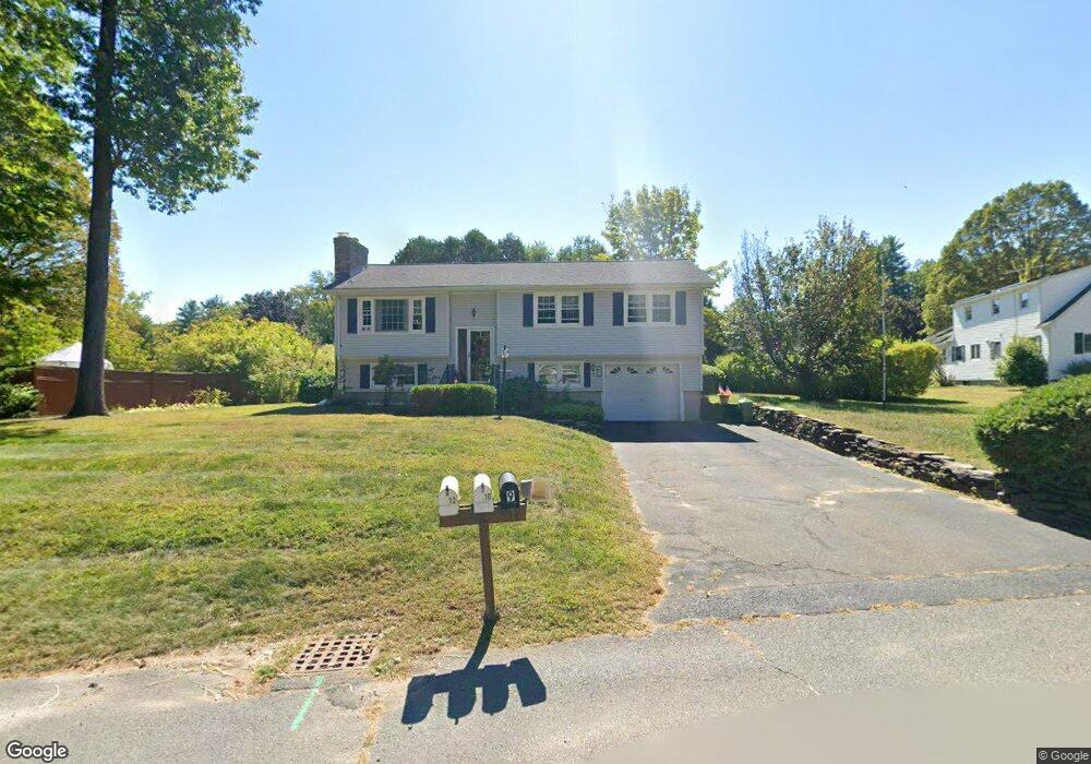 9 Russell Ln, Easthampton, MA 01027 - photo 1