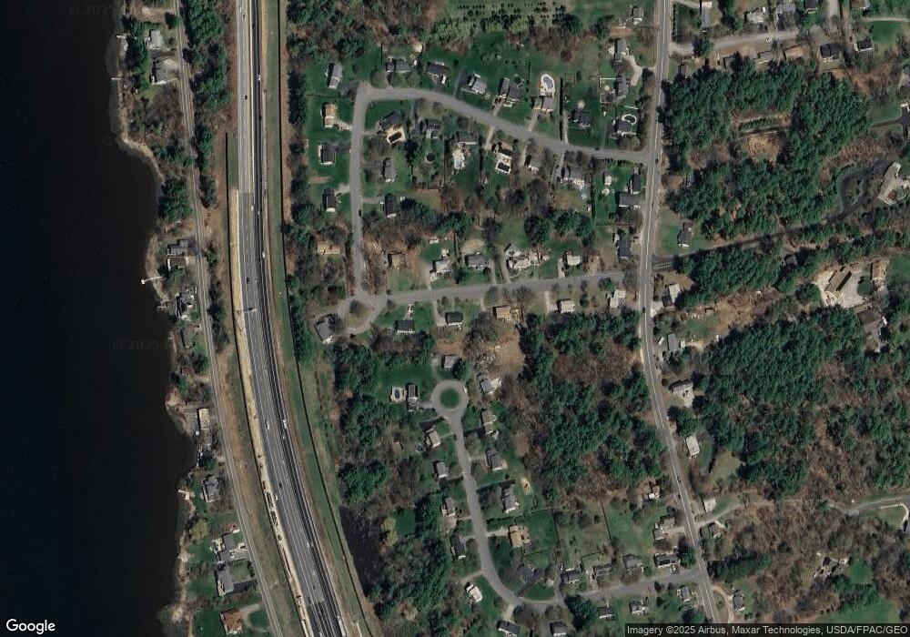 8 Roberta Dr, Dover, NH 03820 - photo 1