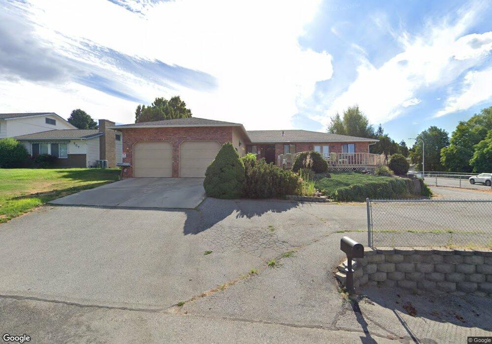 803 N James Ave, East Wenatchee, WA 98802 - photo 1