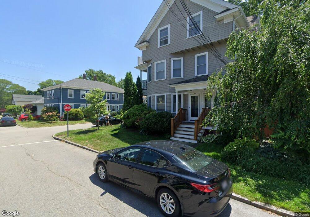 206 Lowden St unit 3, Pawtucket, RI 02860 - photo 1