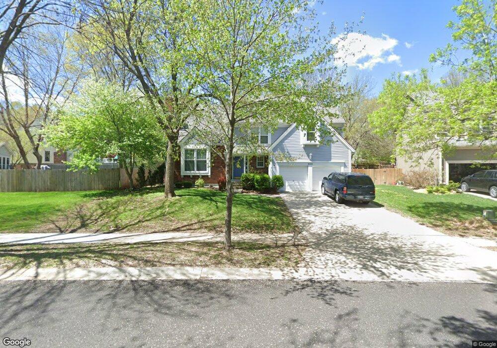 8522 Hallet St, Lenexa, KS 66215 - photo 1