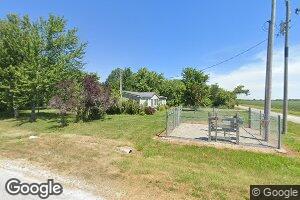 300 N Jones St, Cisne, IL 62823