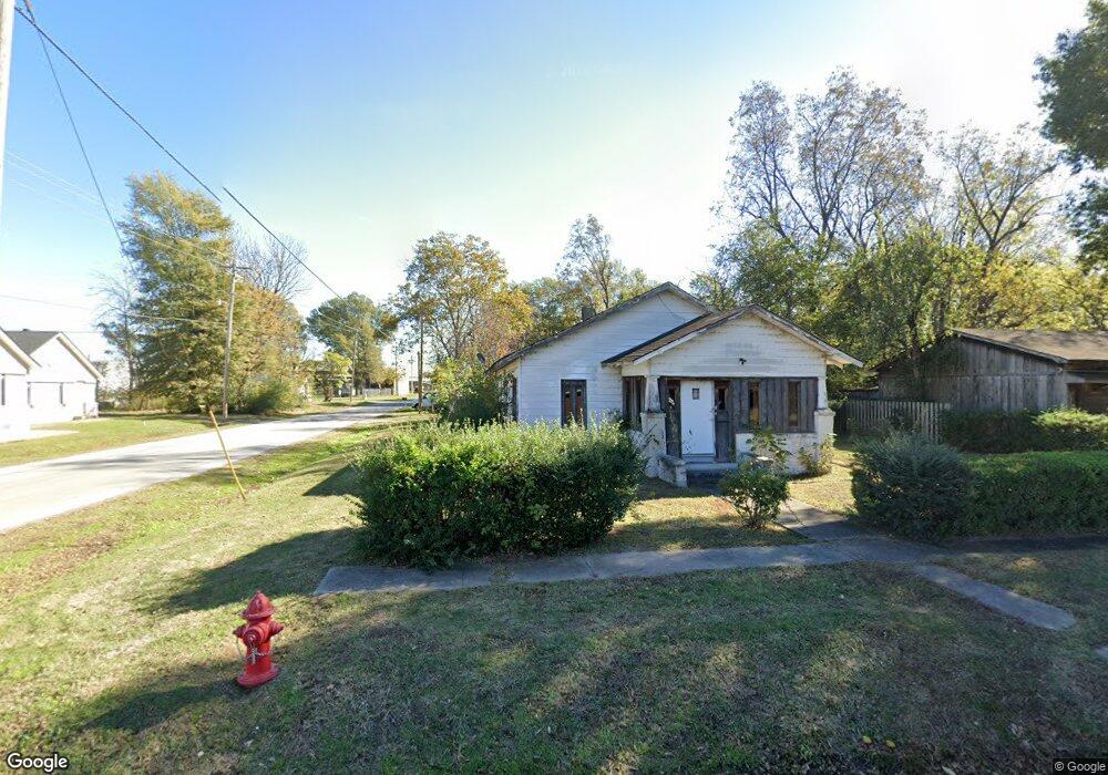 712 N College St, Stuttgart, AR 72160 - photo 1