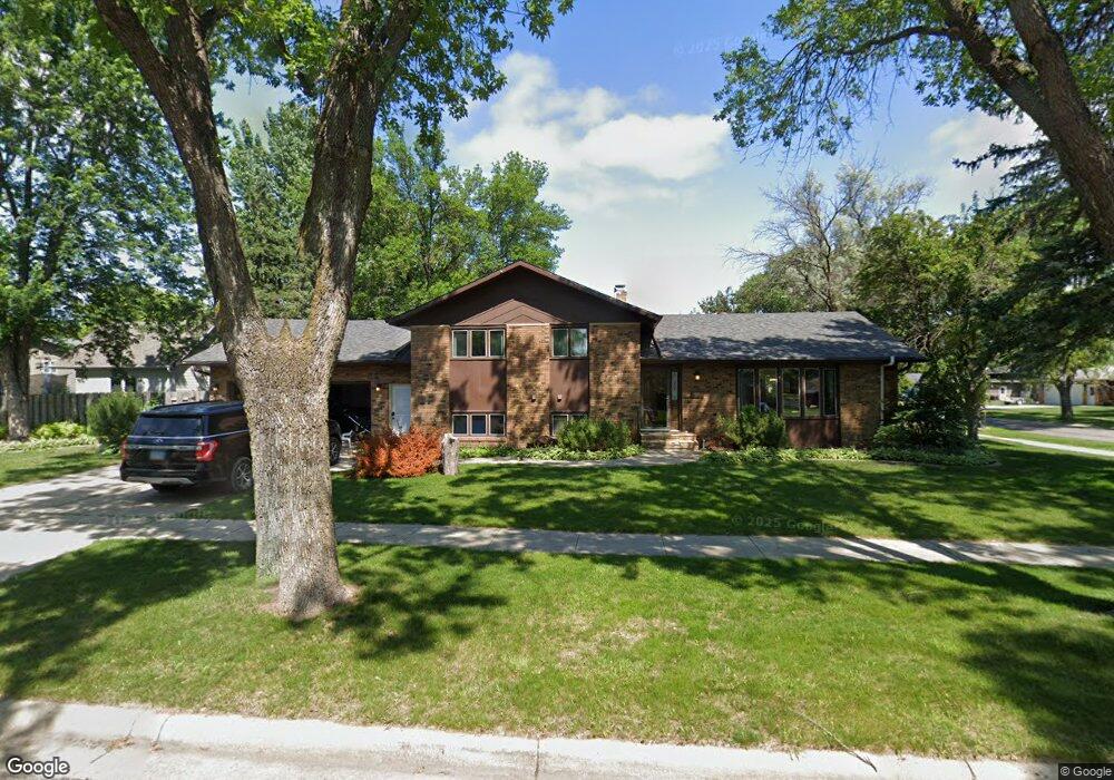 2601 Maple St N, Fargo, ND 58102 - photo 1