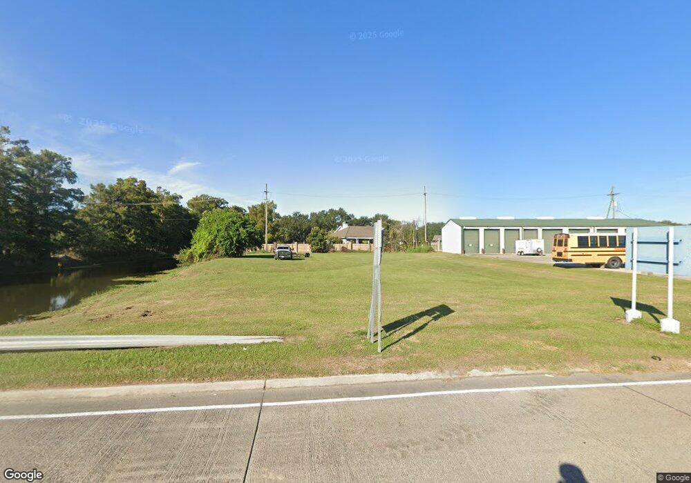 3052 Barrow St, Houma, LA 70360 - photo 1