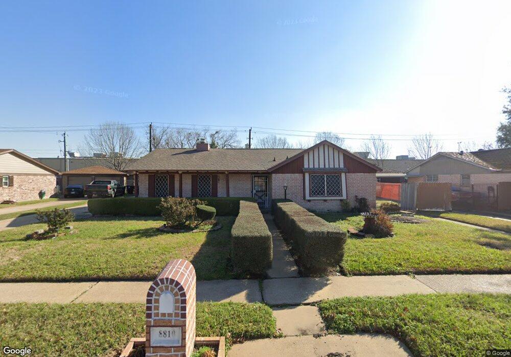 8810 Sunnywood Dr, Houston, TX 77088 - photo 1