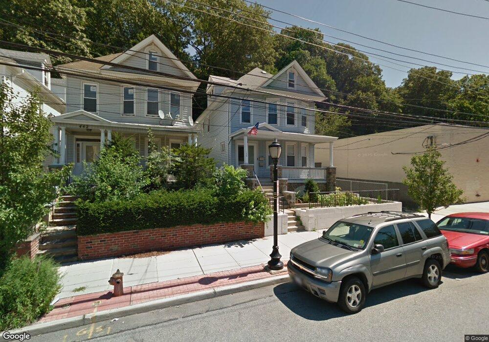 174 Mclean Ave, Yonkers, NY 10705 - photo 1