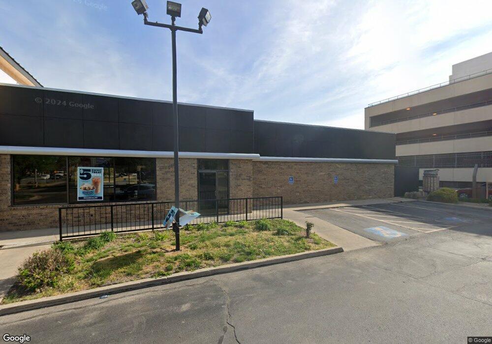 728 SW Topeka Blvd, Topeka, KS 66603 - photo 1