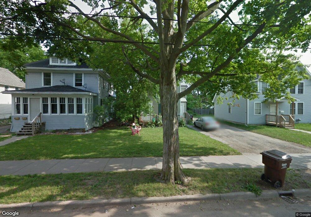 910 W Lapeer St, Lansing, MI 48915 - photo 1