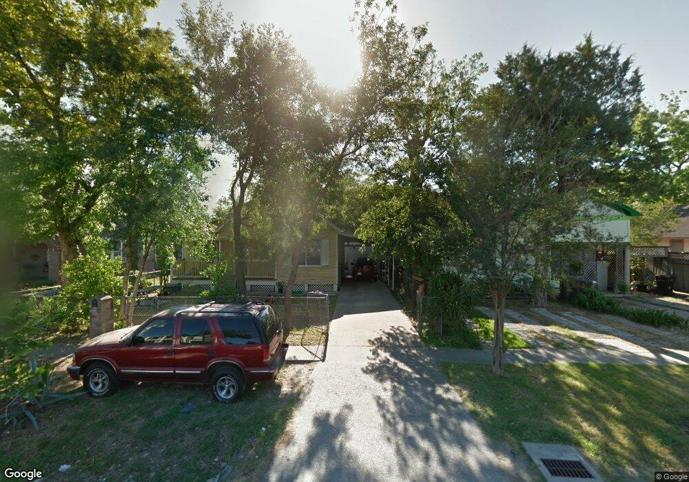 734 Allston St, Houston, TX 77007 - photo 1