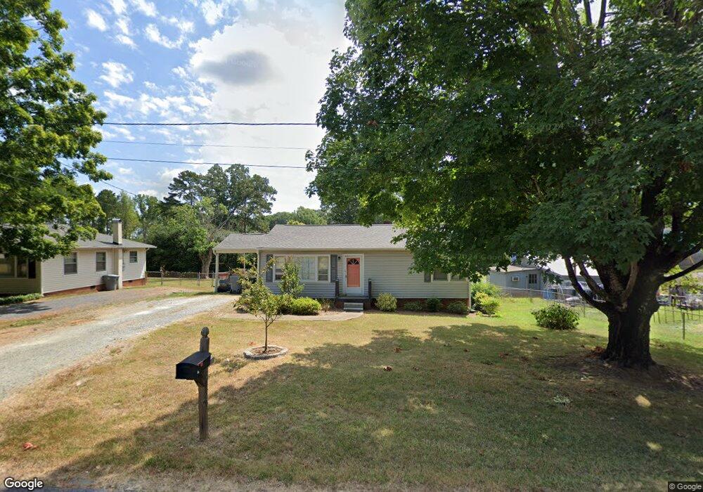 2050 Lamar Dr, Asheboro, NC 27203 - photo 1