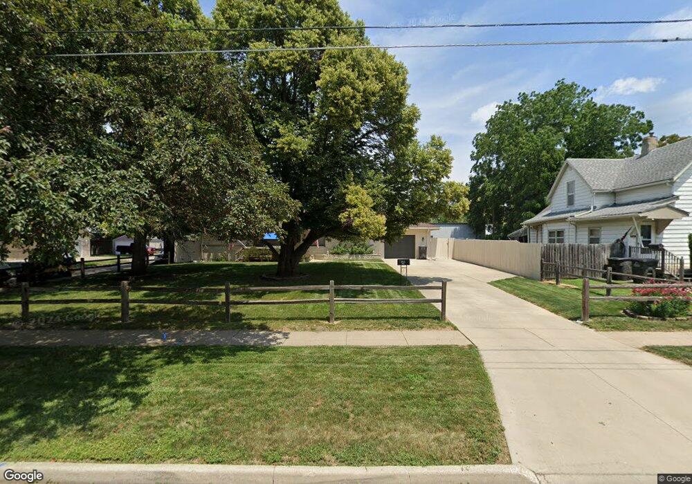 402 E Granger Ave, Des Moines, IA 50315 - photo 1