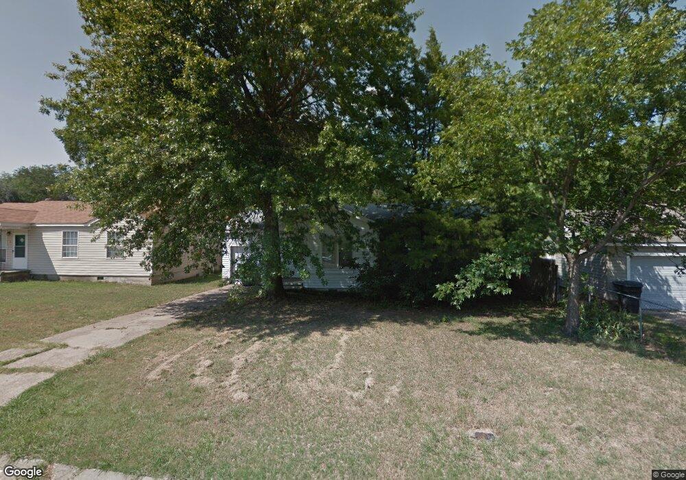 421 Oak St, Ardmore, OK 73401 - photo 1
