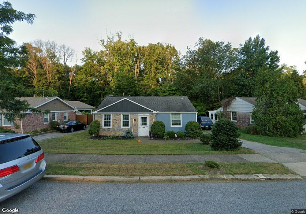 5216 Arrowhead Ln, Drexel Hill, PA 19026 - photo 1