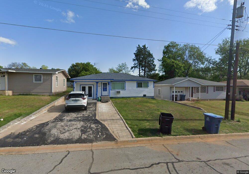 1015 Thatcher St, Denison, TX 75020 - photo 1