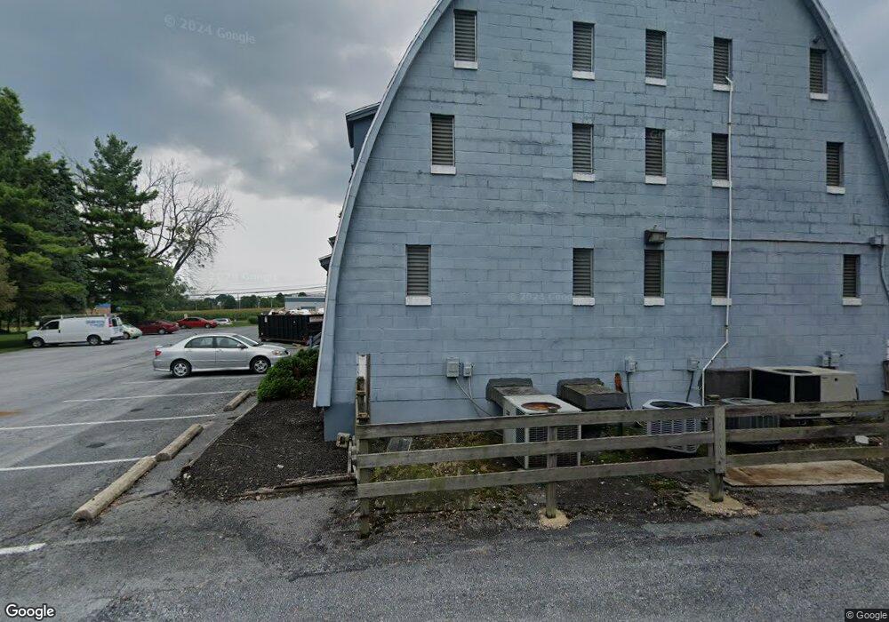 475 W Governor Rd, Hershey, PA 17033 - photo 1