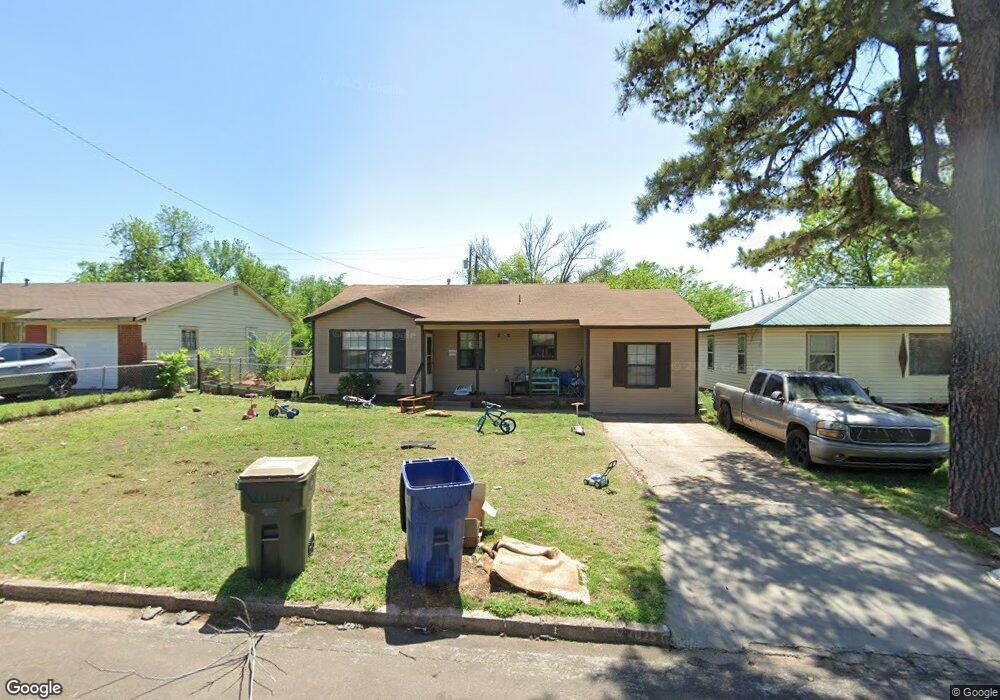 102 E Hackberry Ave, Duncan, OK 73533 - photo 1