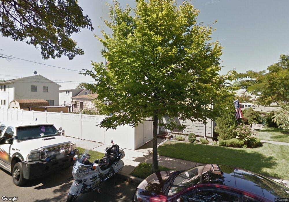 895 Second Ave, Franklin Square, NY 11010 - photo 1