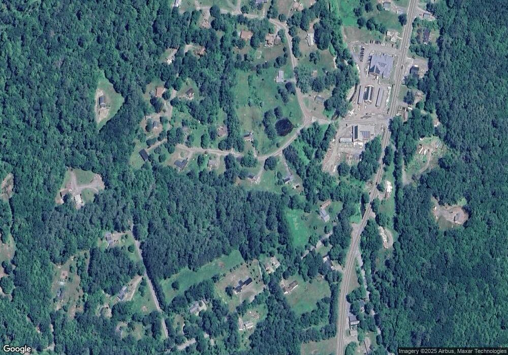 72 Loop Rd unit 76, Newfane, VT 05345 - photo 1