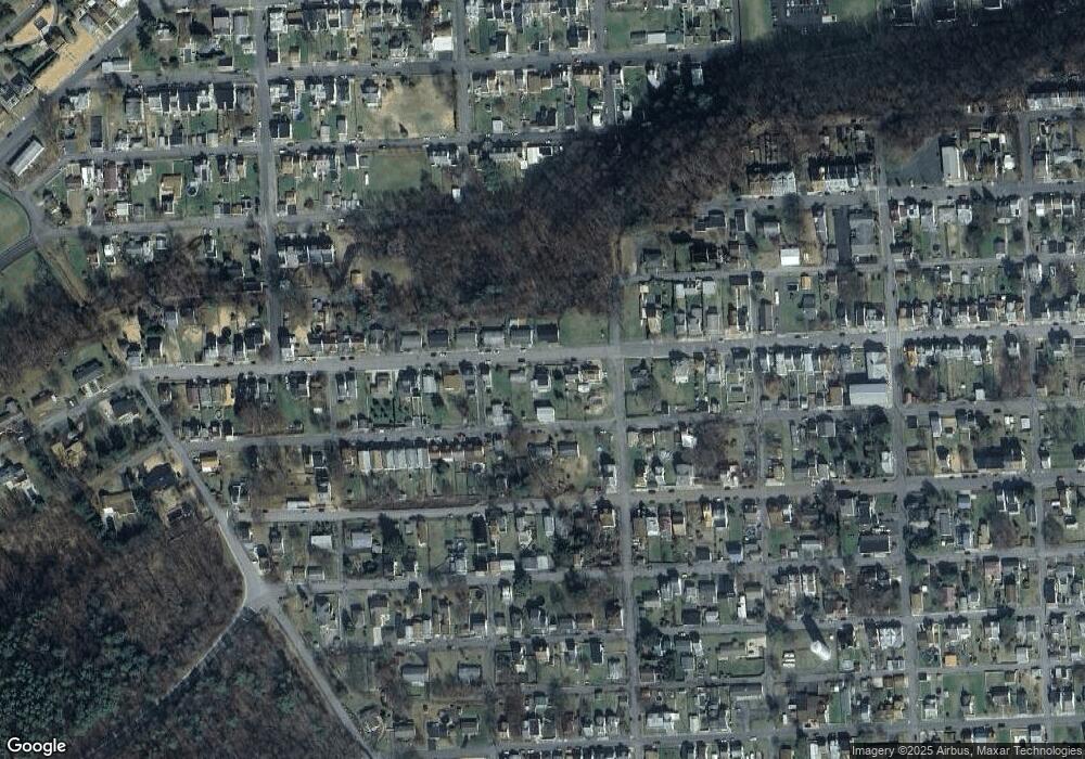 1534 W Pine St, Coal Township, PA 17866 - photo 1