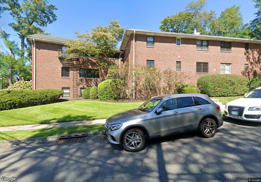 105D Meadowbrook Rd unit 105 -D, Englewood, NJ 07631 - photo 1