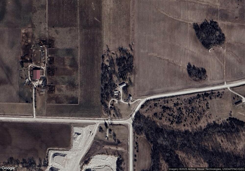 4609 Cedar Ridge Rd, Center Point, IA 52213 - photo 1