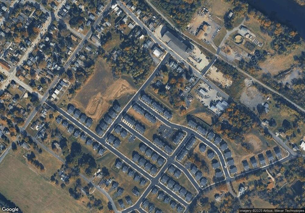 811 Pecan Rd, Spring City, PA 19475 - photo 1