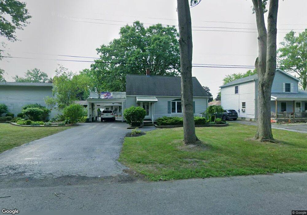 117 Greenwood Cir, North Tonawanda, NY 14120 - photo 1