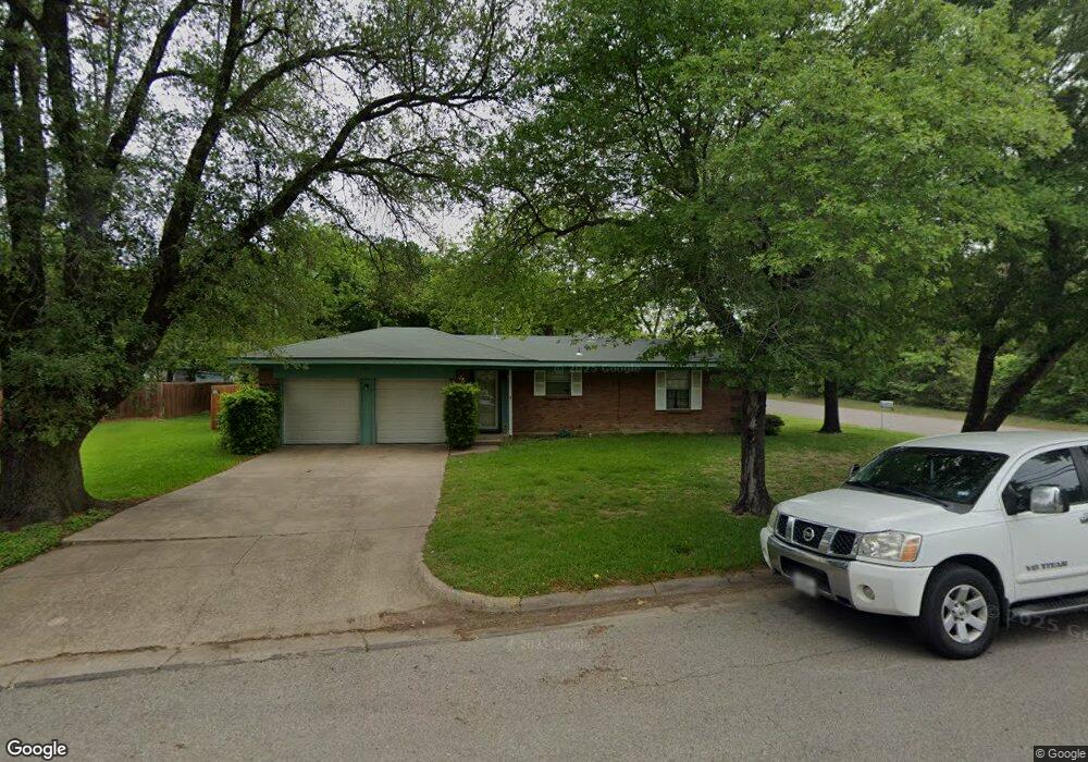 814 W Baldridge St, Ennis, TX 75119 - photo 1