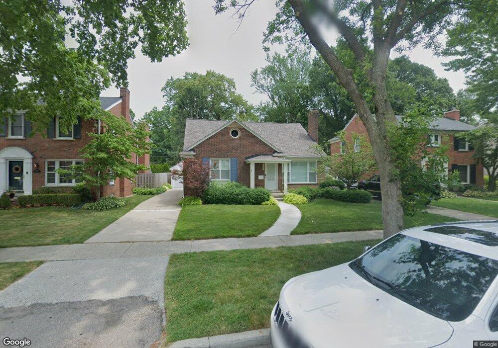 290 Mount Vernon Ave unit Bldg-Unit, Grosse Pointe Farms, MI 48236 - photo 1