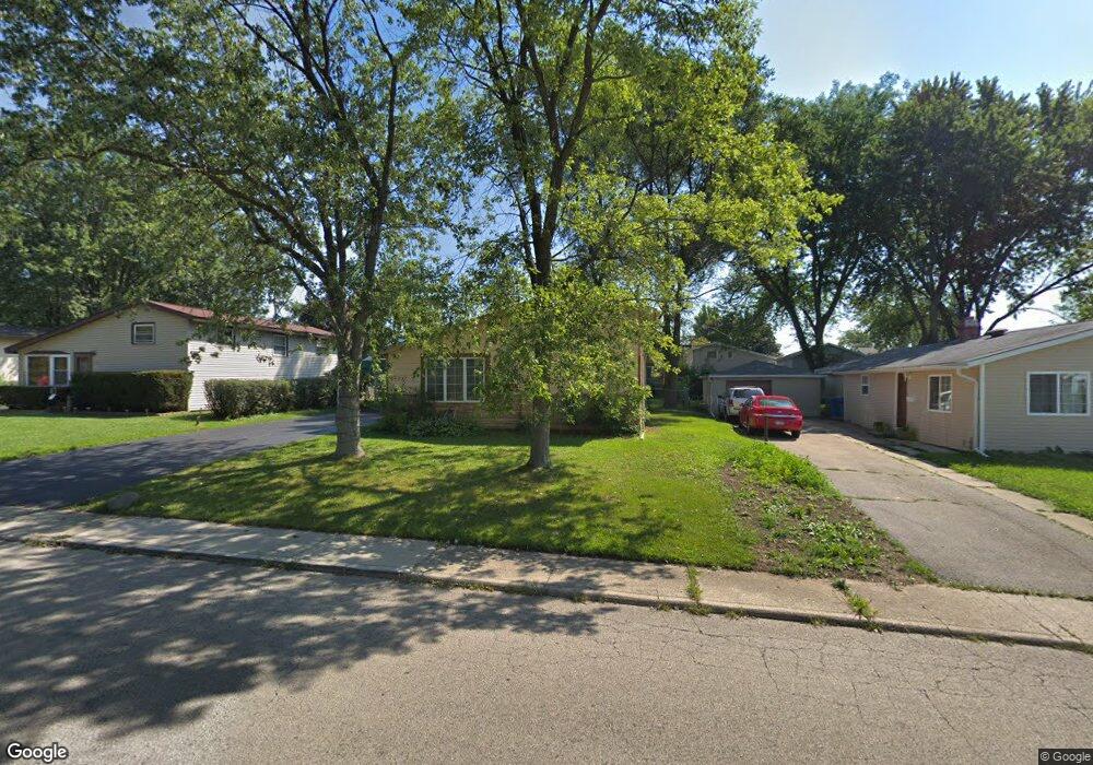 1025 Tacoma St, Carpentersville, IL 60110 - photo 1