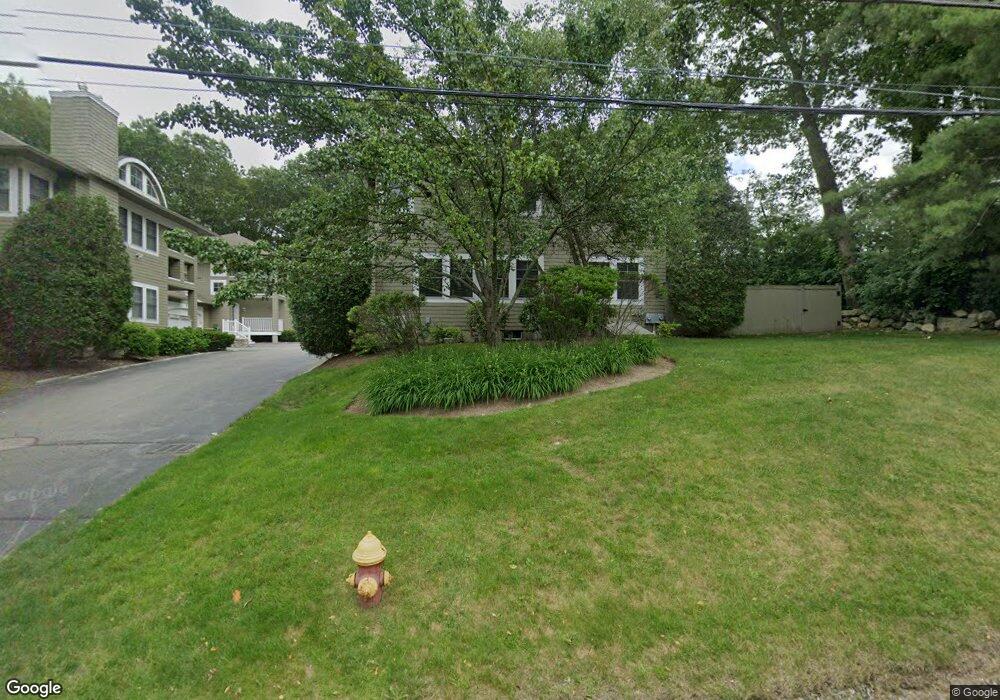 654 Walpole St unit B, Norwood, MA 02062 - photo 1