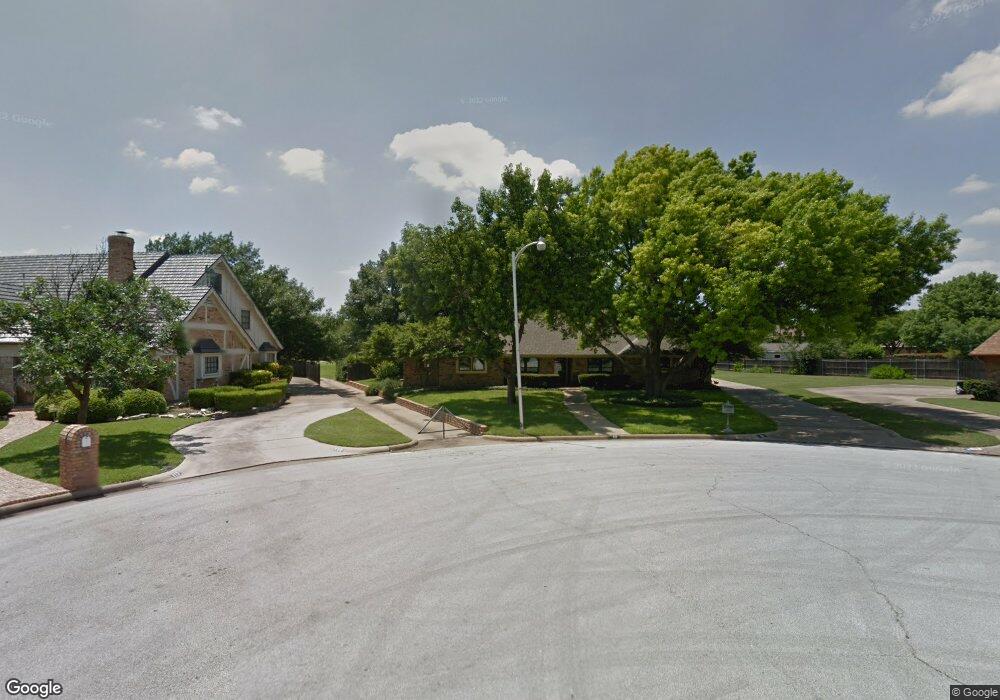 112 Jeannie Ct, Hurst, TX 76054 - photo 1