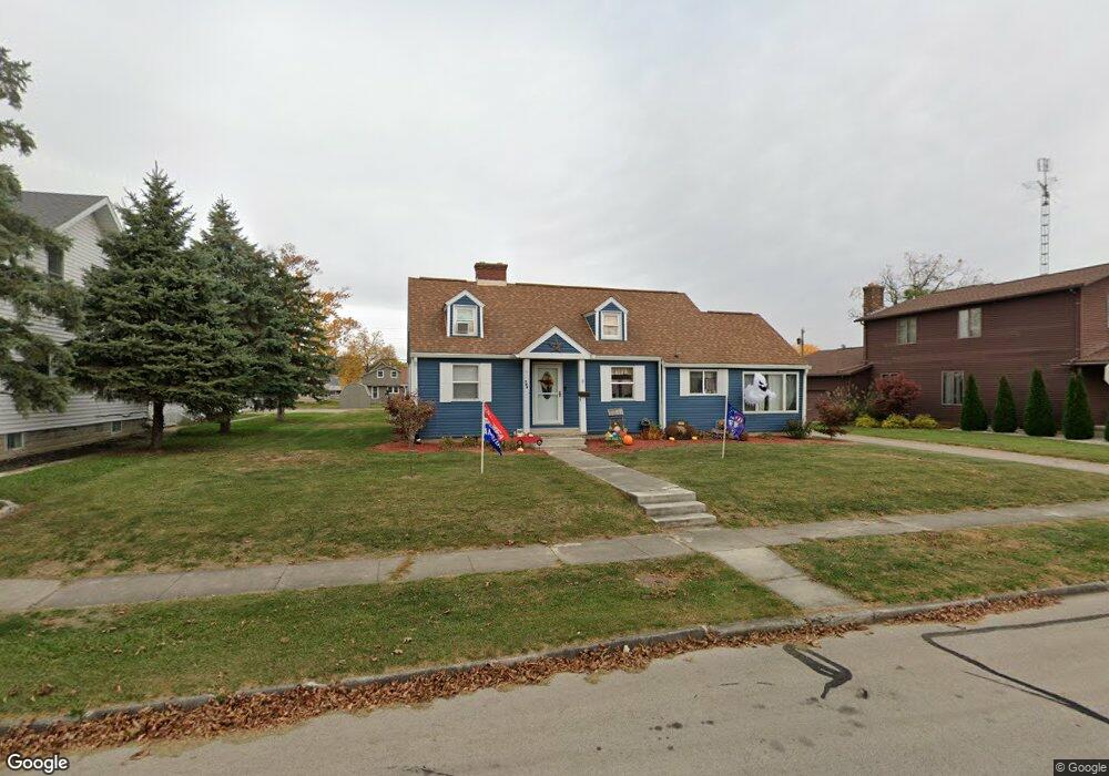 704 W Main St, Portland, IN 47371 - photo 1