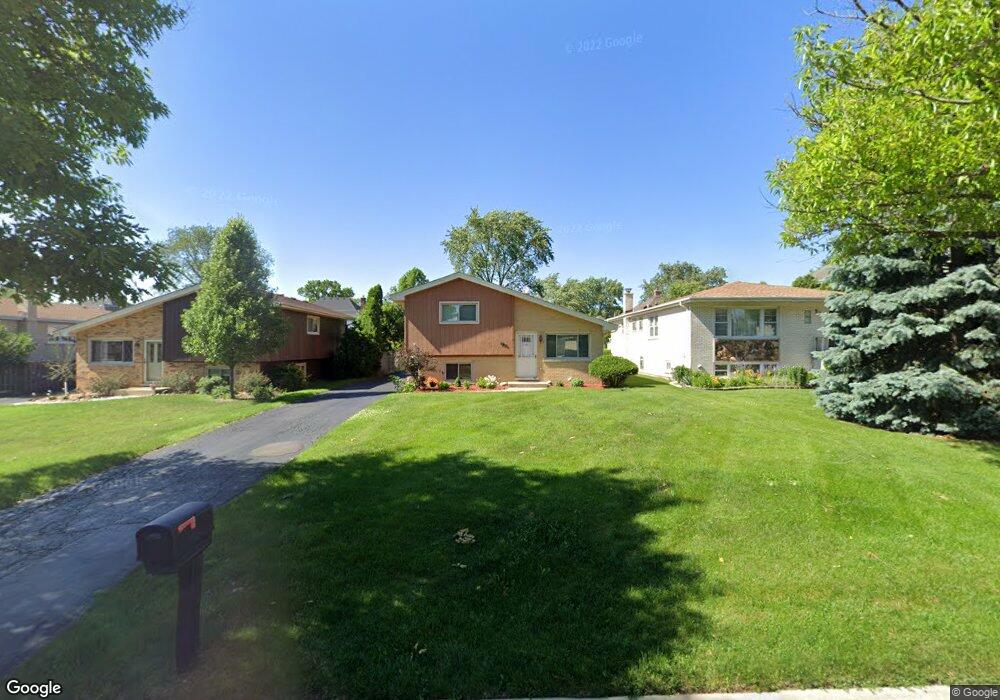 553 W Crockett Ave, Elmhurst, IL 60126 - photo 1
