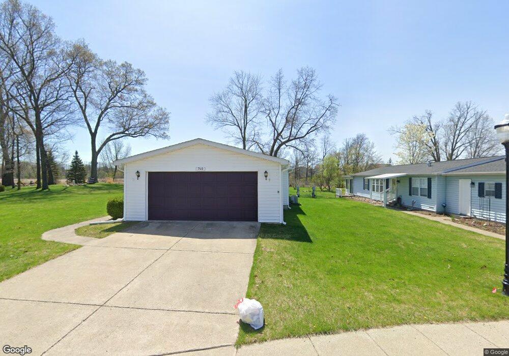 740 Spenser Ln, Linden, MI 48451 - photo 1
