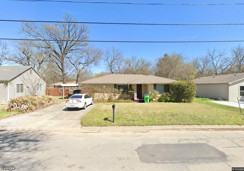 516 S Weaver St, Gainesville, TX 76240 - photo 1