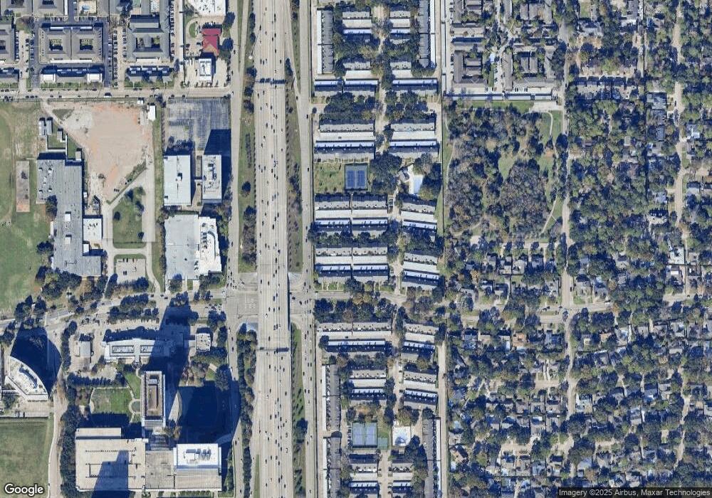 10296 Briar Forest Dr unit 26, Houston, TX 77042 - photo 1