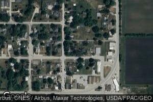 215 W Edgington St, Reynolds, IL 61279