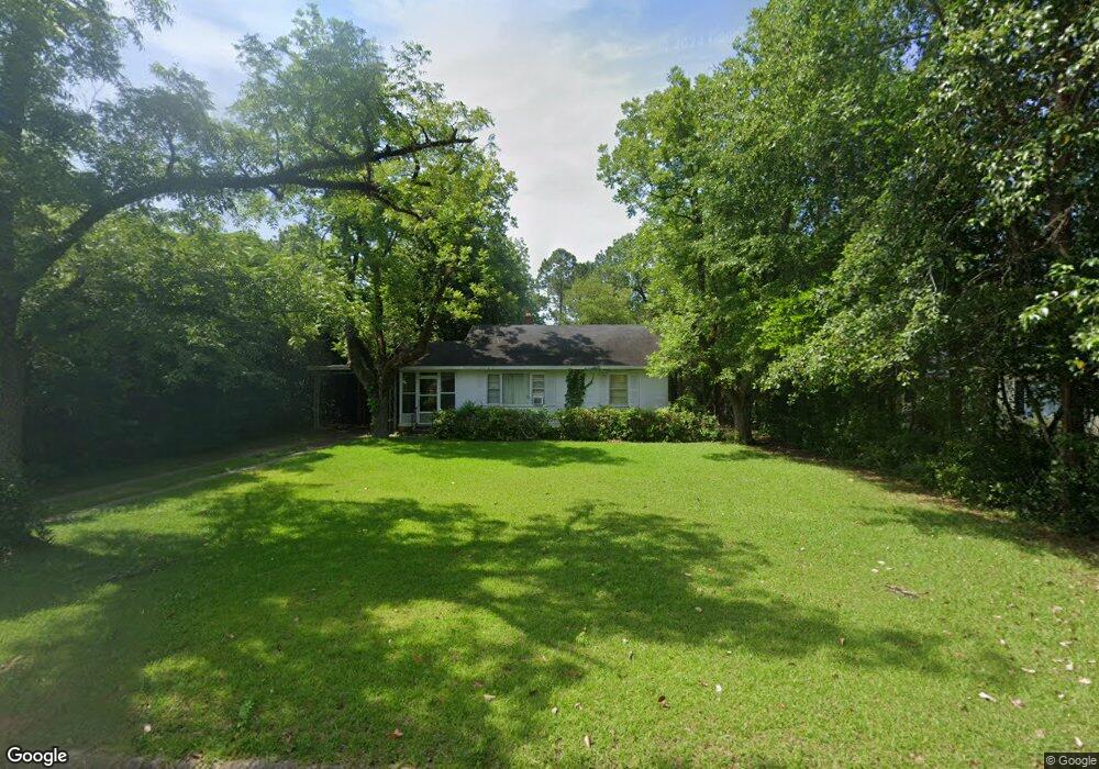 1910 W Whitney Ave, Albany, GA 31707 - photo 1