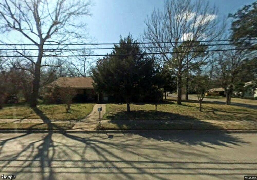 625 Granbury St, Cleburne, TX 76033 - photo 1