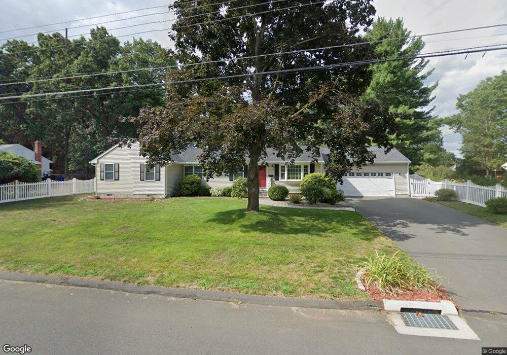 40 Juniper Dr, Windsor Locks, CT 06096 - photo 1