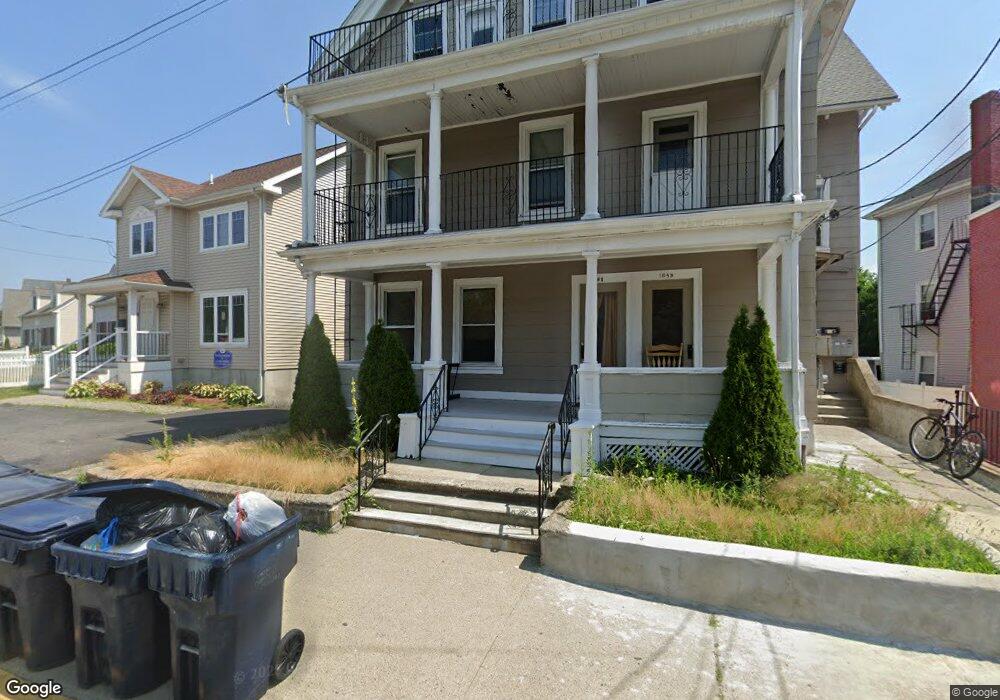 1091 Dexter St, Central Falls, RI 02863 - photo 1