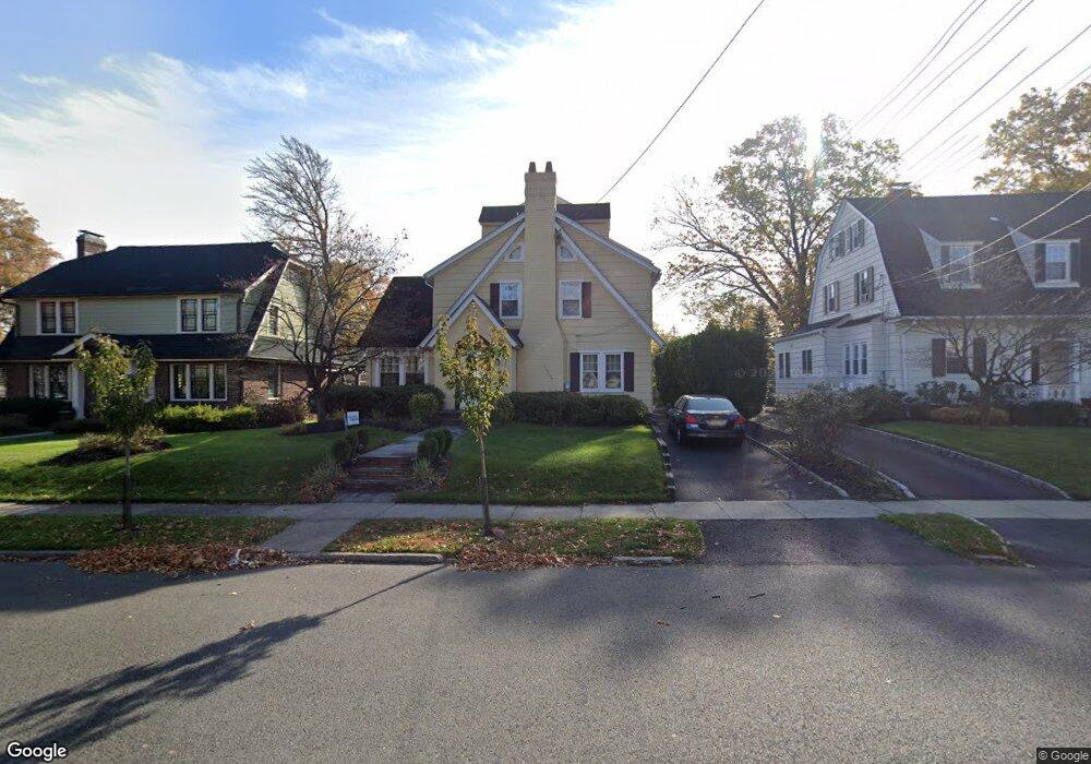 807 Dorian Rd, Westfield, NJ 07090 - photo 1