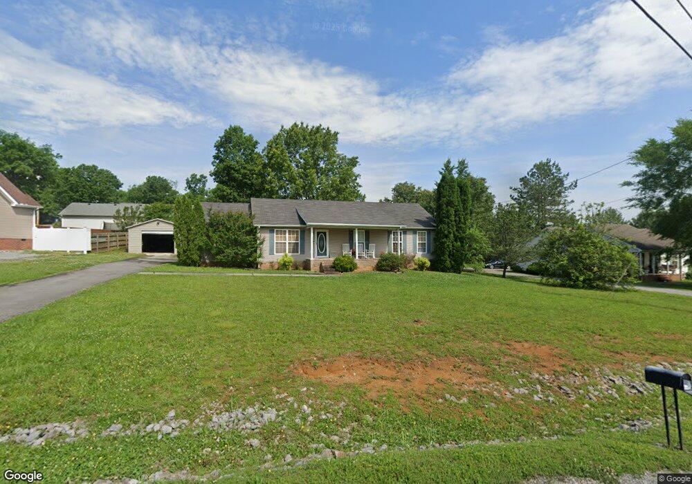 110 Sanders St, Shelbyville, TN 37160 - photo 1